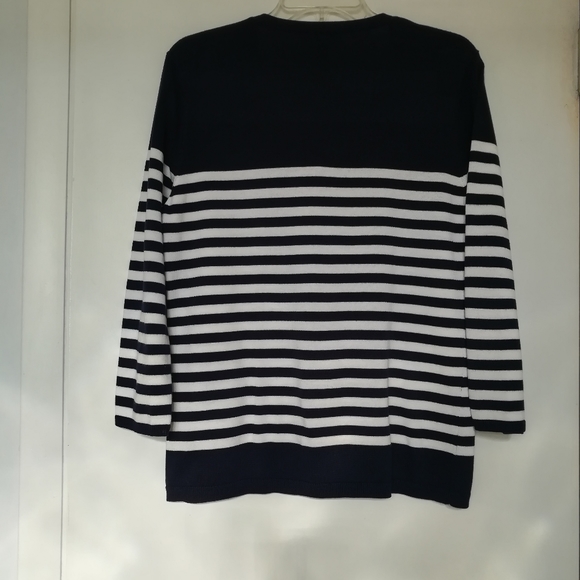NWOT Lauren Ralph Lauren V-neck blouse, size L - Picture 11 of 11